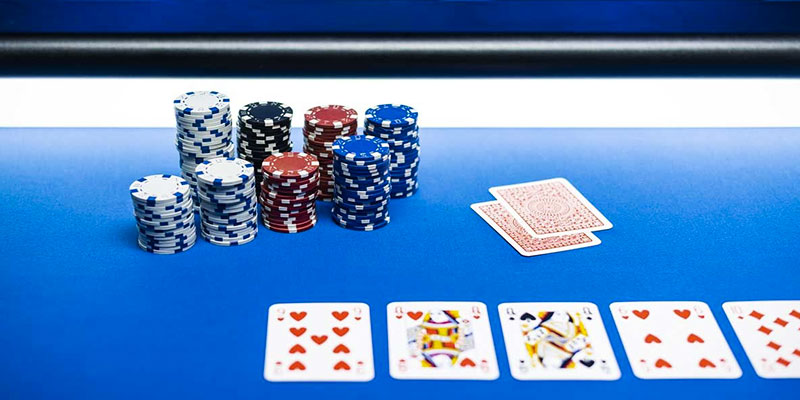 Tìm hiểu luật cược Poker dành cho newbie